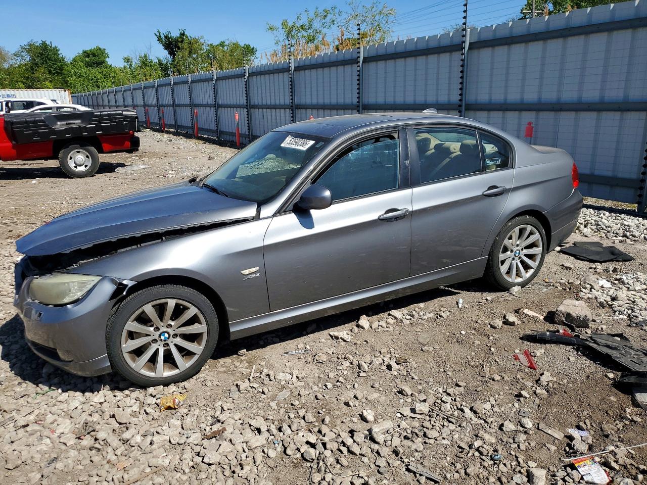 Salvage BMW 3 Series Image
