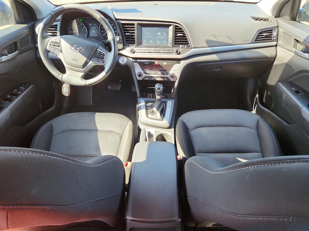 Hyundai ELANTRA Value Edition