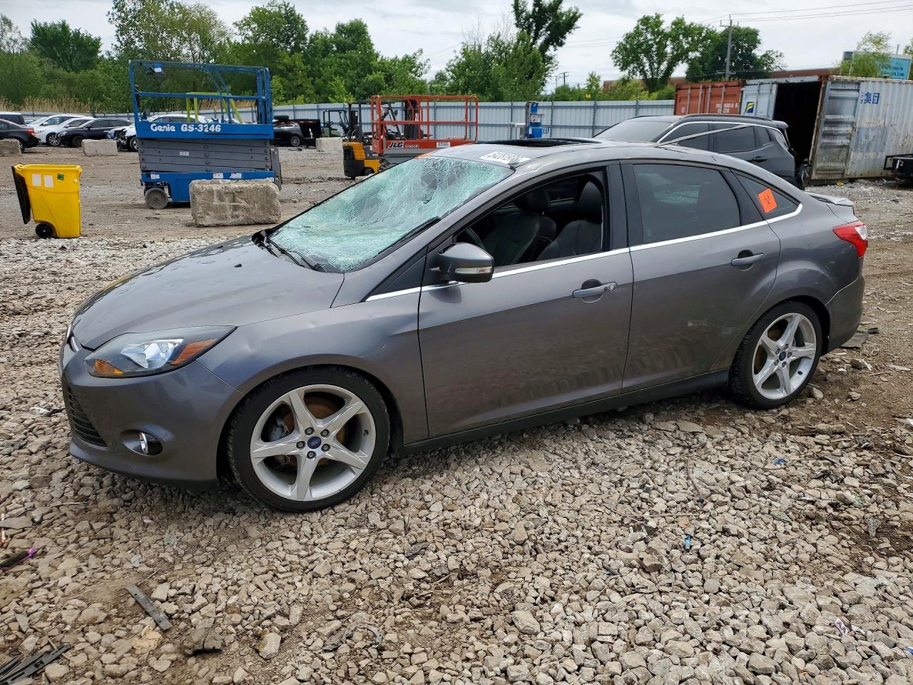 Salvage Ford Focus Image