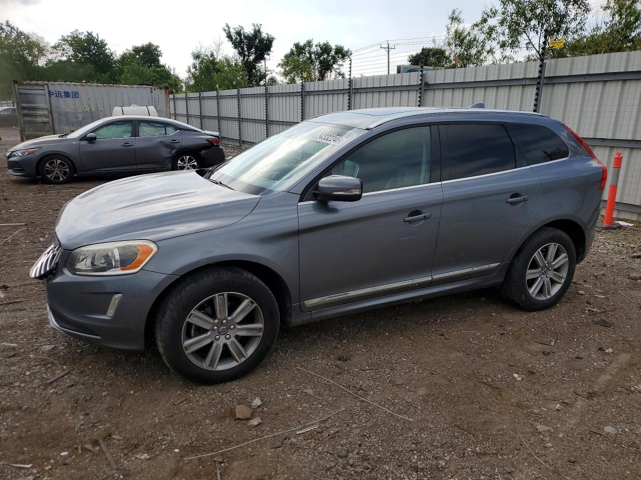 Salvage Volvo XC60 Image