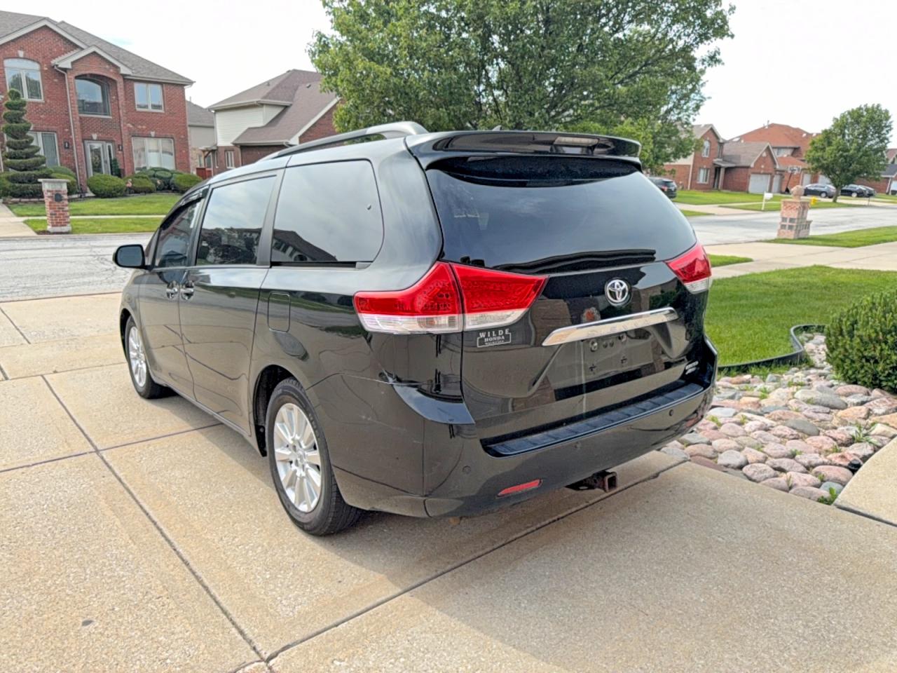 Toyota Sienna Limited 7-passenger