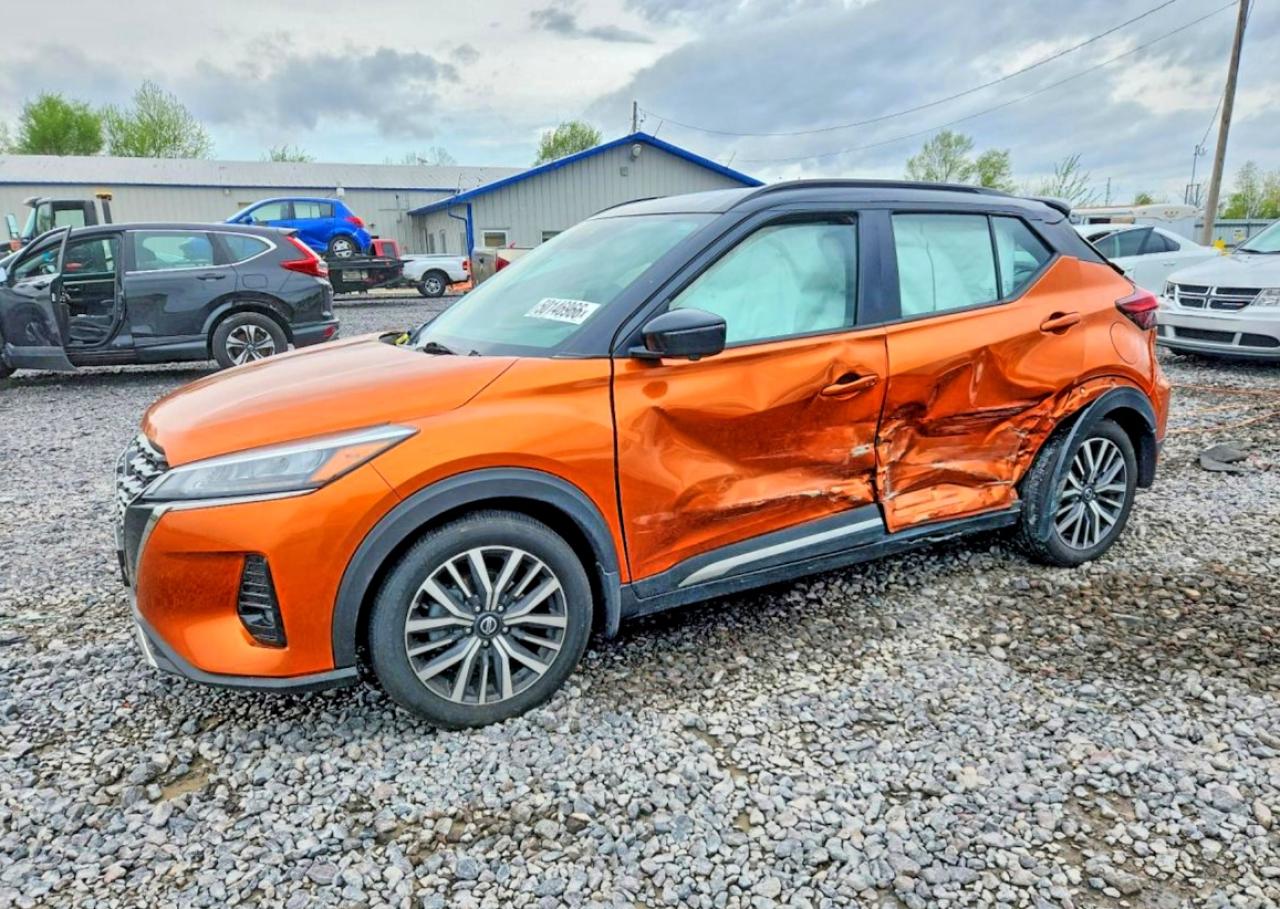 Salvage Nissan Kicks Image