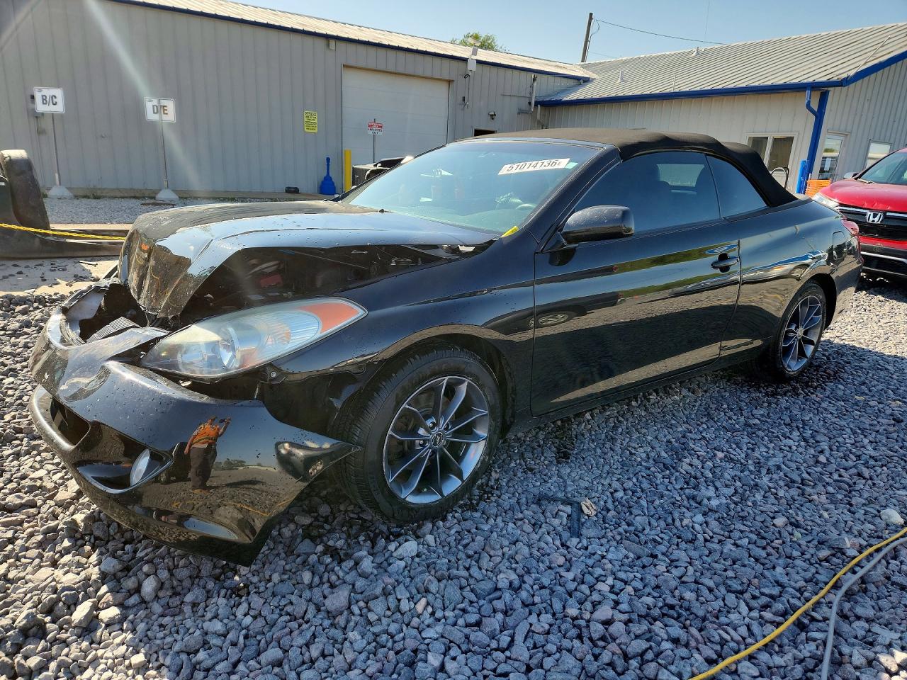 Salvage Toyota Camry Image