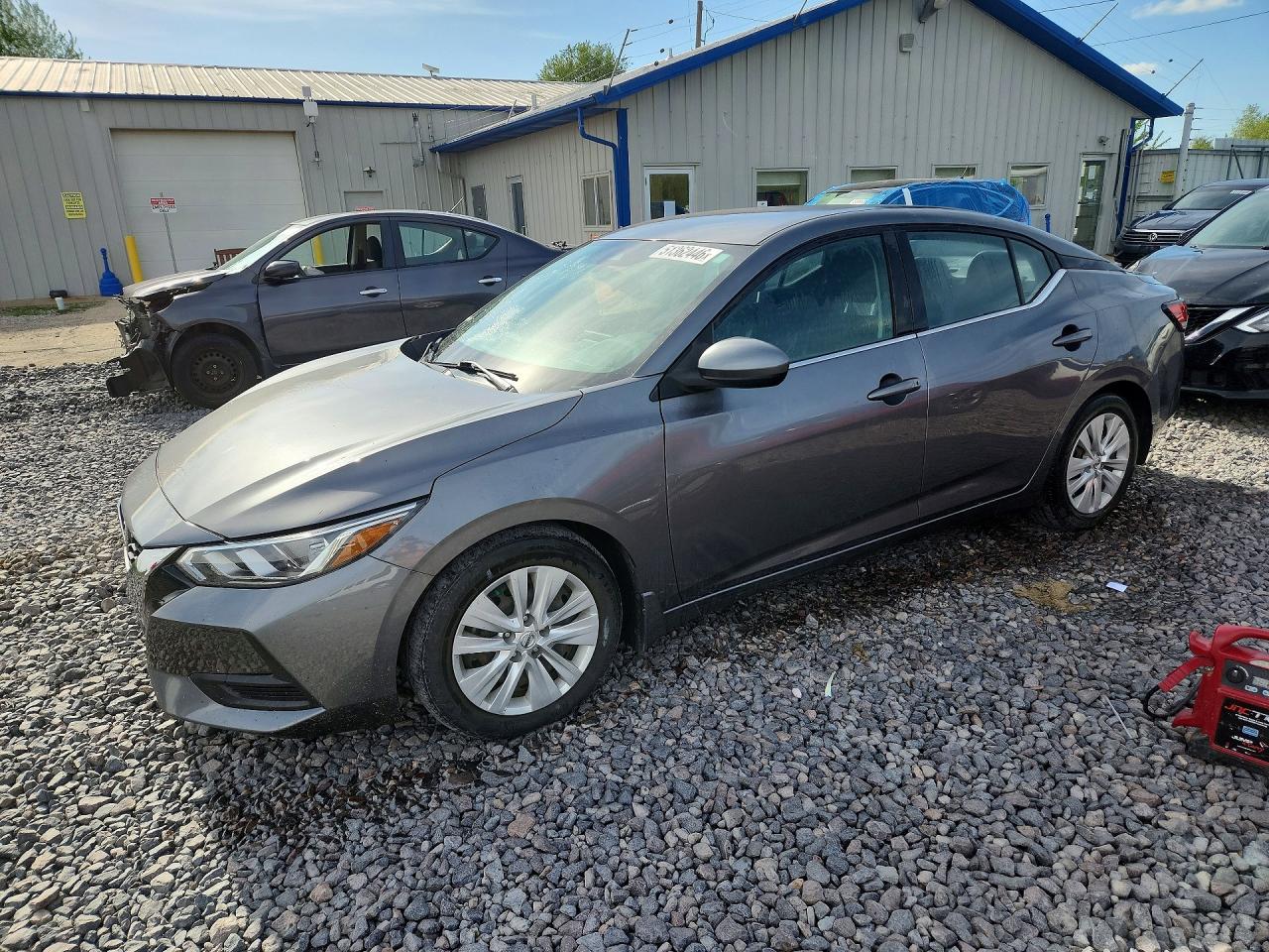 Salvage Nissan Sentra Image