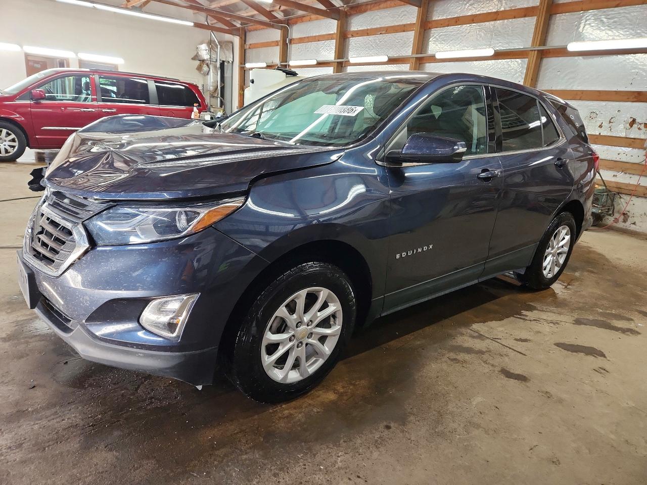 Salvage Chevrolet Equinox Image
