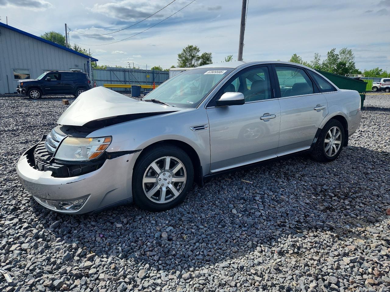 Salvage Ford Taurus Image