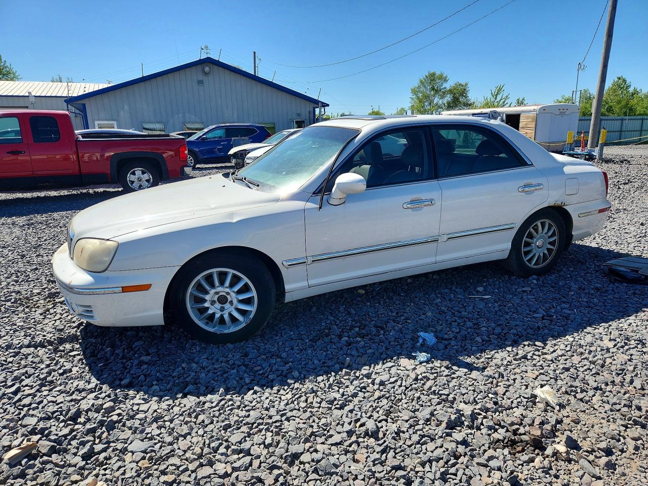 Salvage Hyundai Grandeur Image