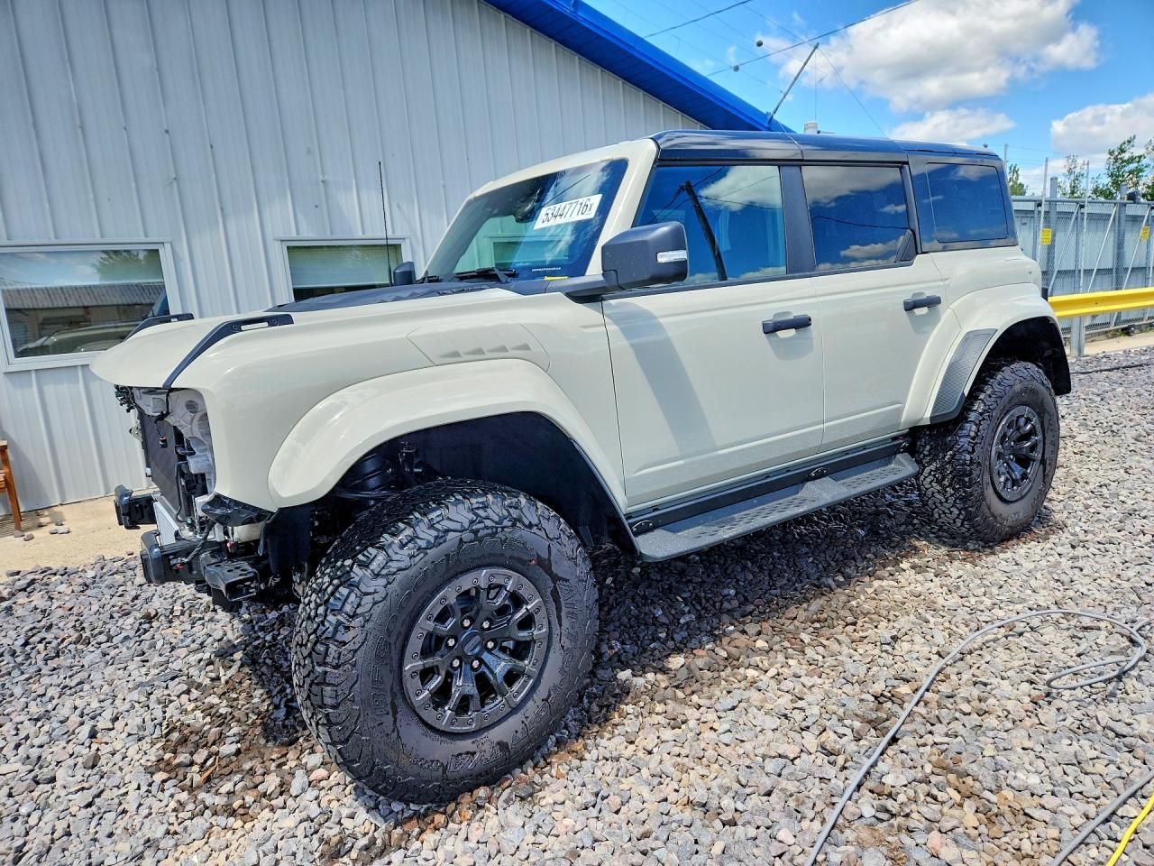 Salvage Ford Bronco Image