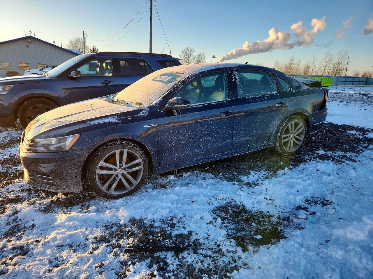Salvage Volkswagen Passat Image