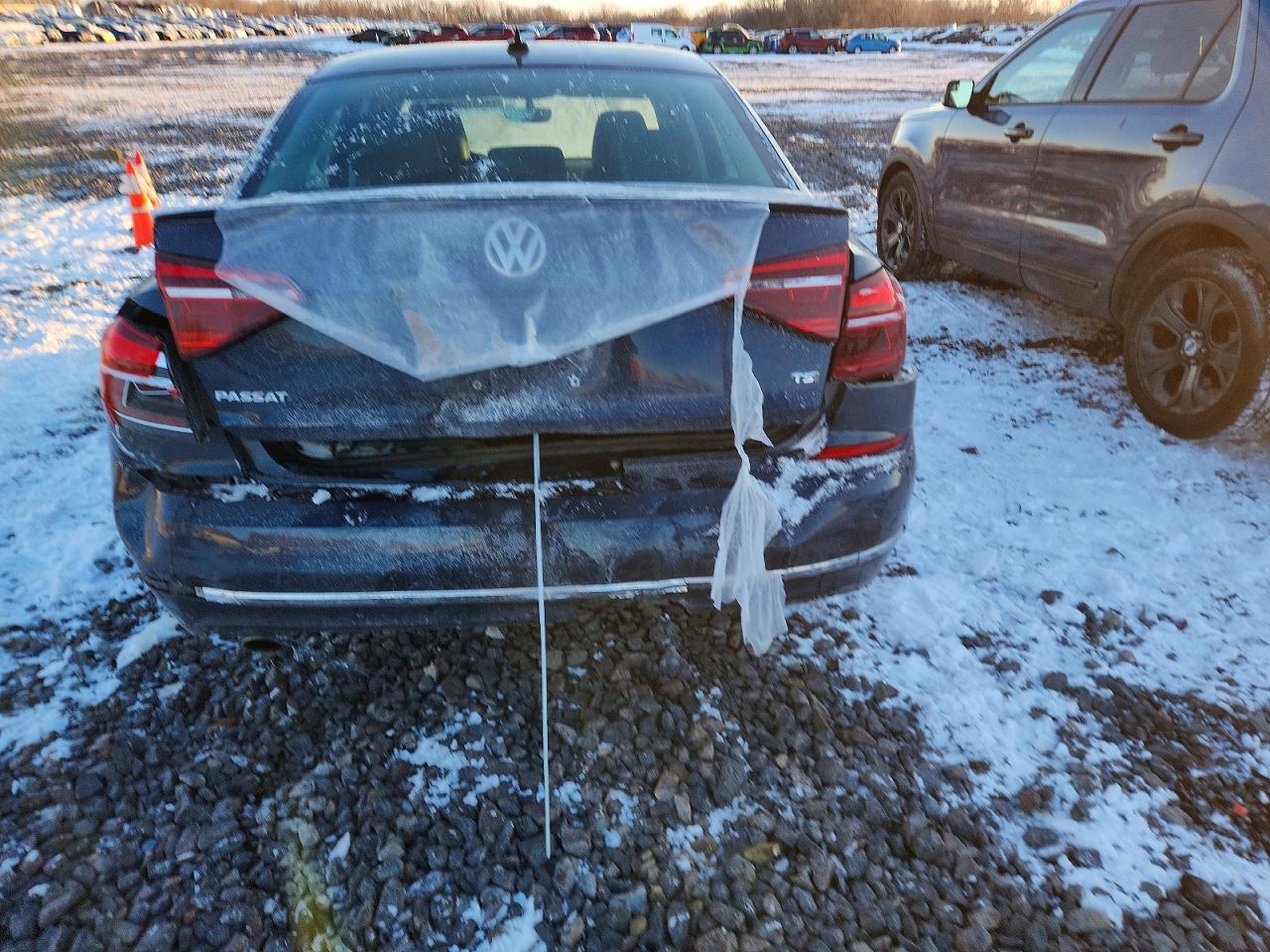 Volkswagen Passat S