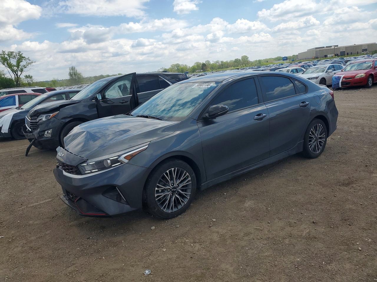 Salvage Kia Forte Image