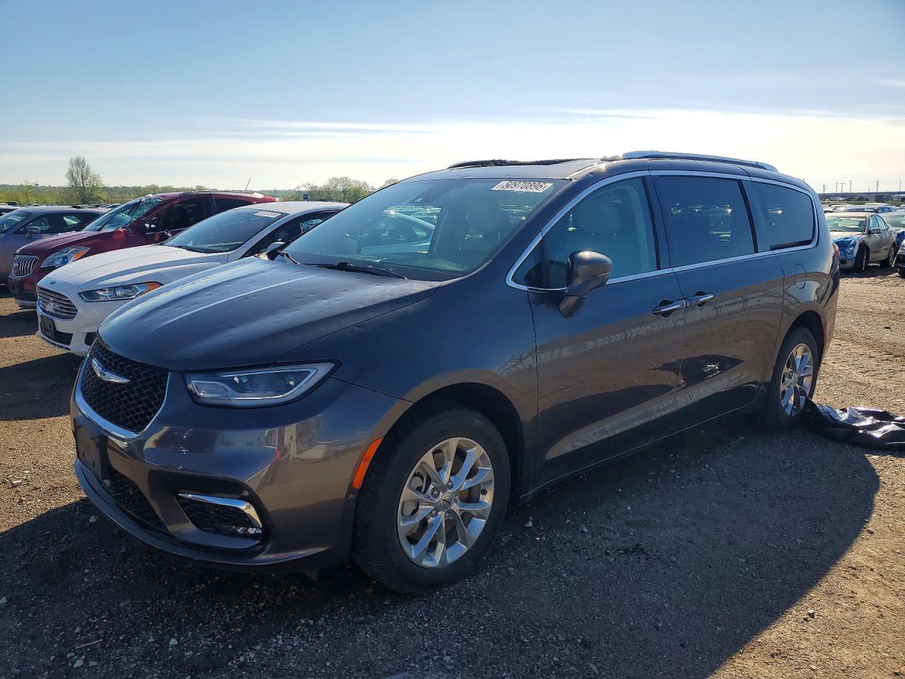 Salvage Chrysler Pacifica Image