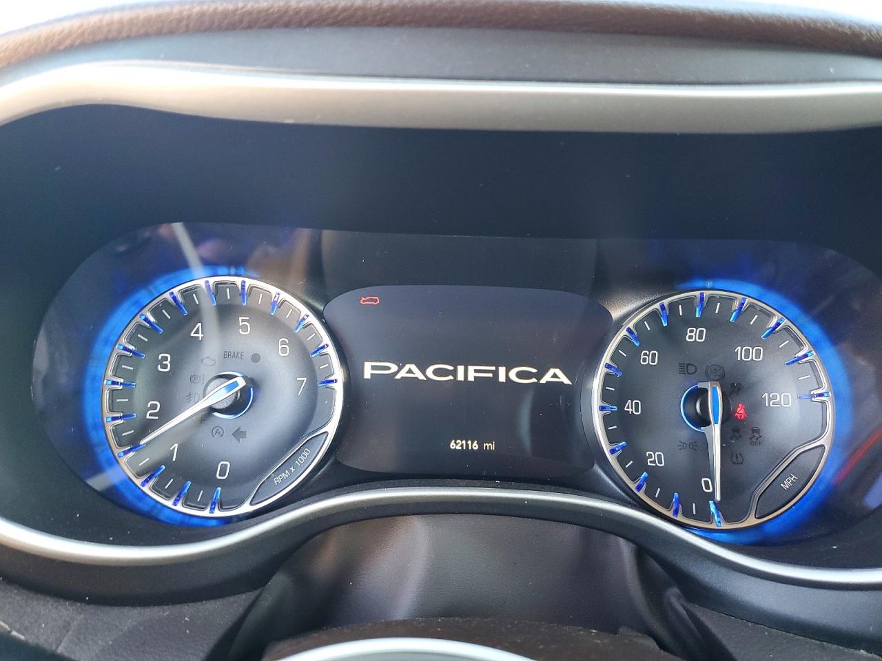 Chrysler Pacifica Touring L