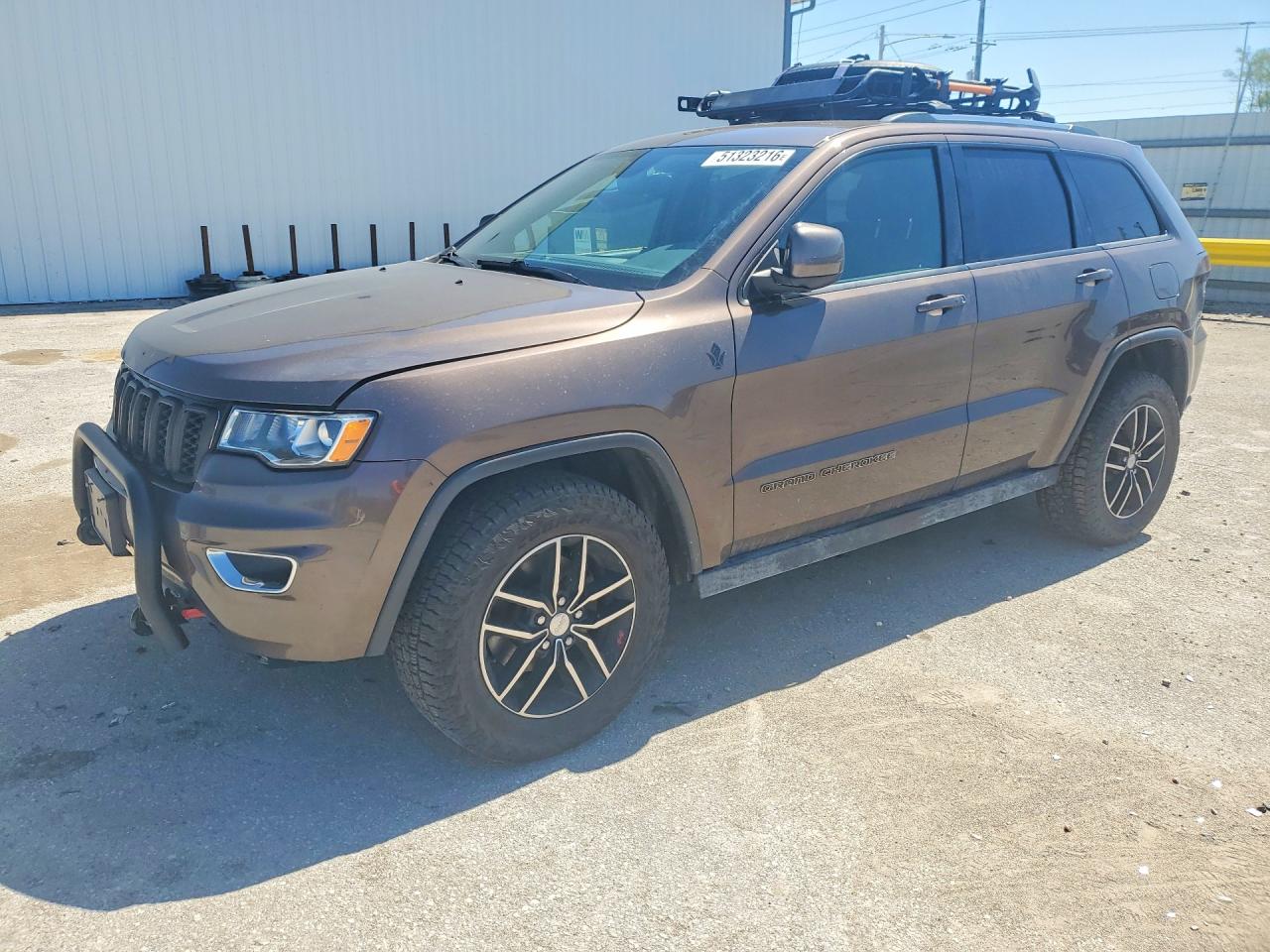 Salvage Jeep Grand Cherokee Image