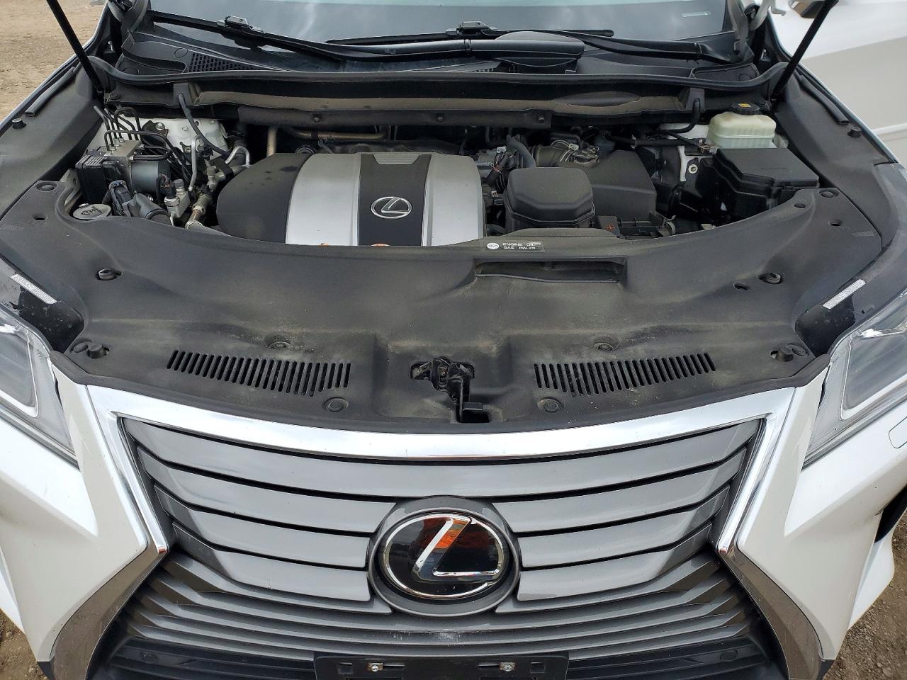 Lexus RX Base