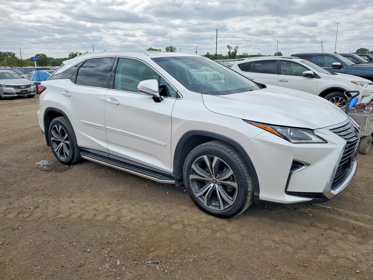 Lexus RX Base