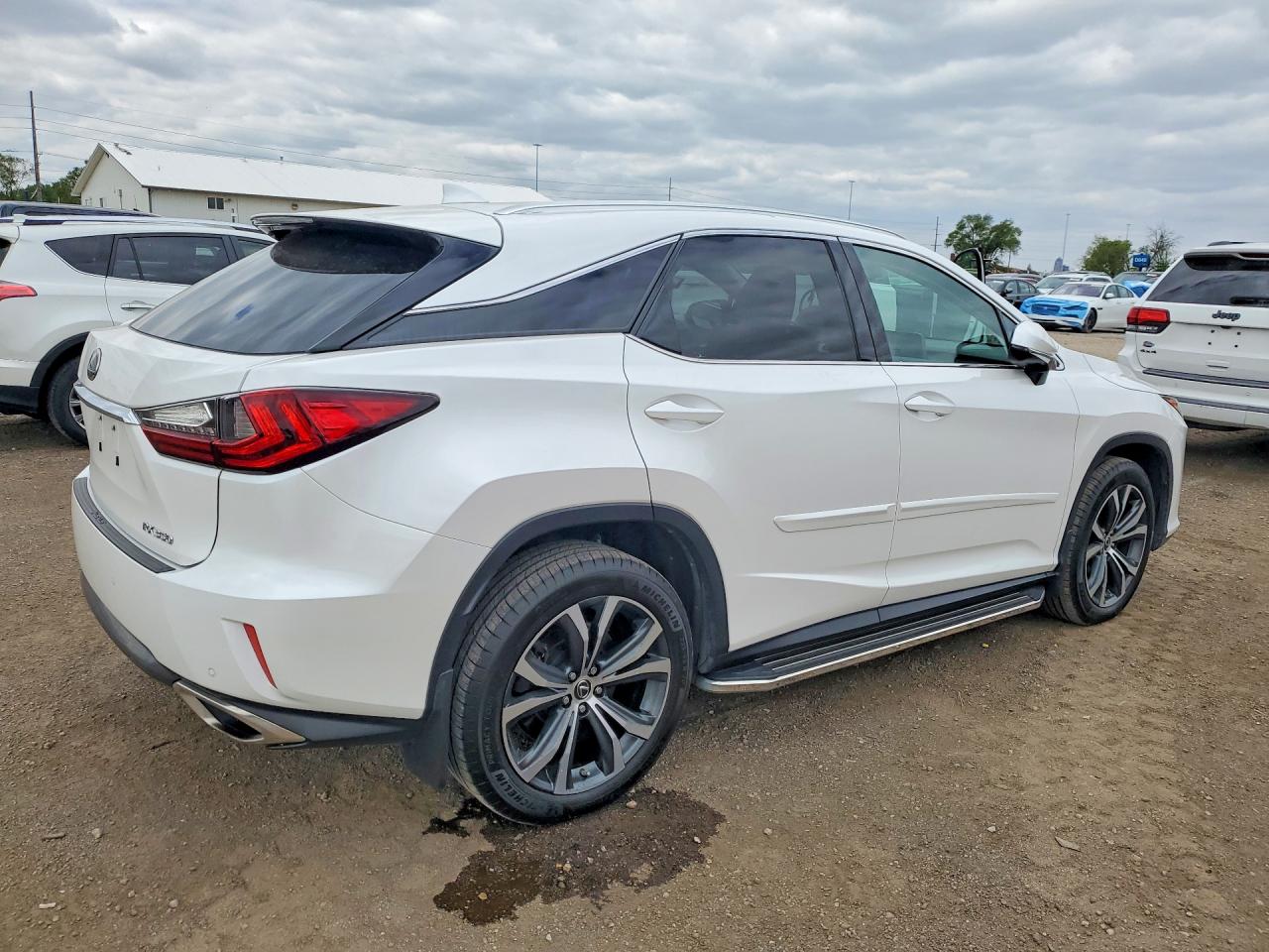 Lexus RX Base