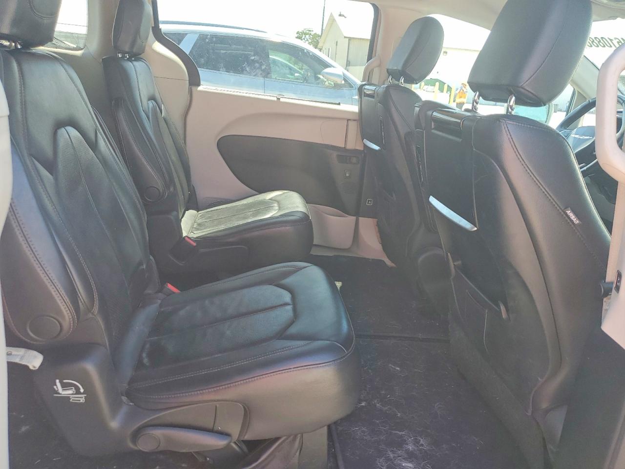 Chrysler Pacifica Touring L Plus