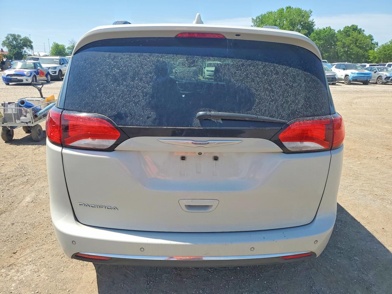 Chrysler Pacifica Touring L Plus