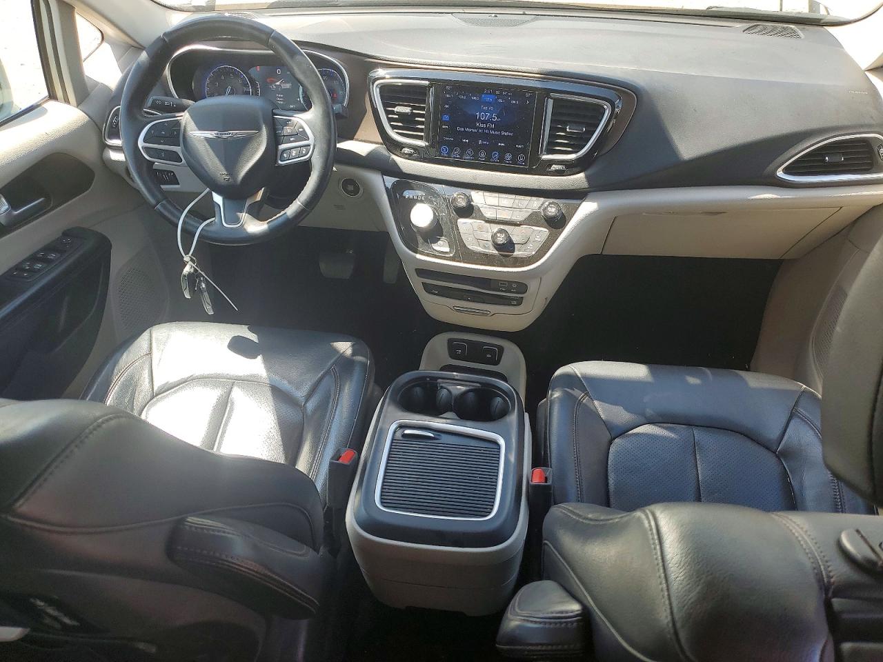 Chrysler Pacifica Touring L Plus