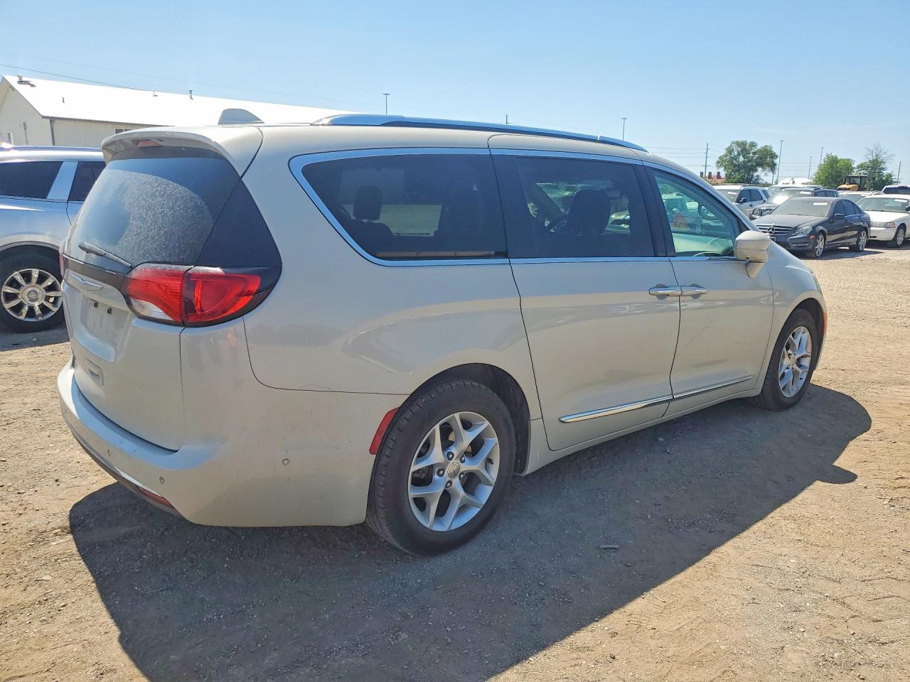 Chrysler Pacifica Touring L Plus