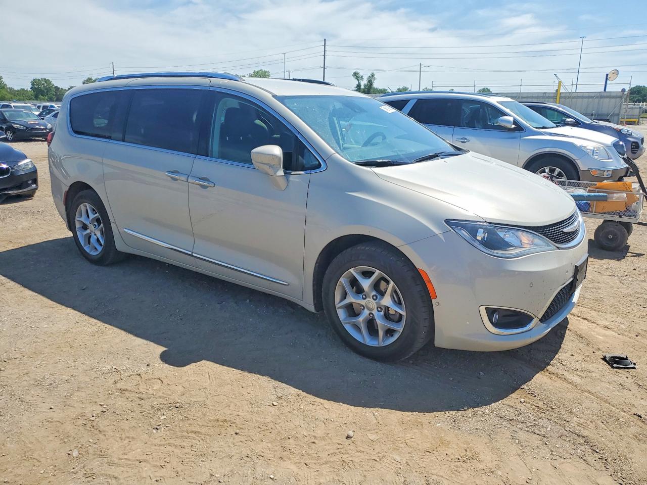 Chrysler Pacifica Touring L Plus
