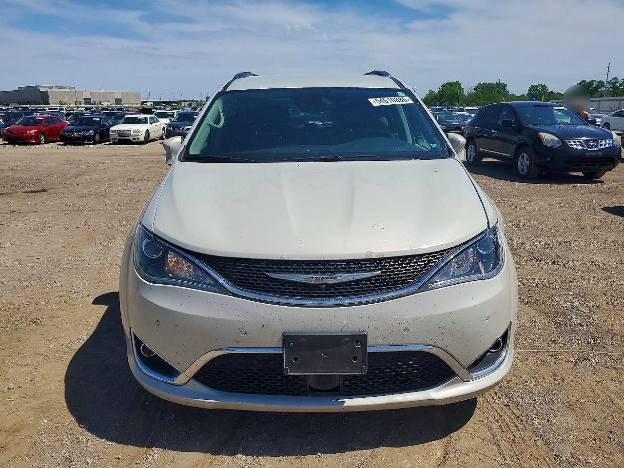 Chrysler Pacifica Touring L Plus