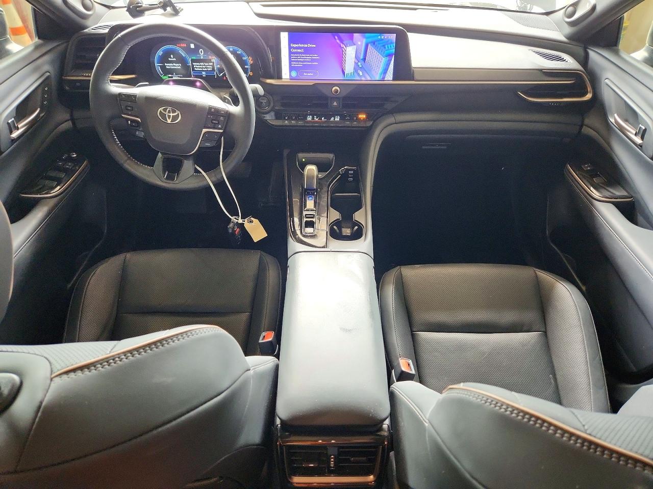 Toyota Crown Platinum