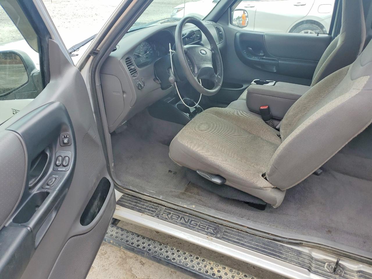 Ford Ranger Super Cab