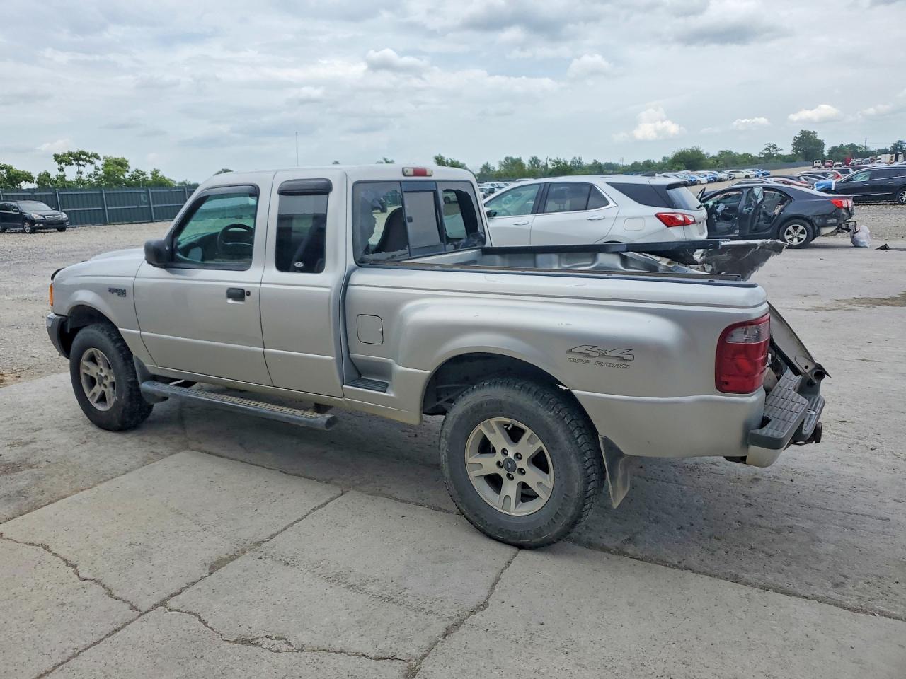 Ford Ranger Super Cab