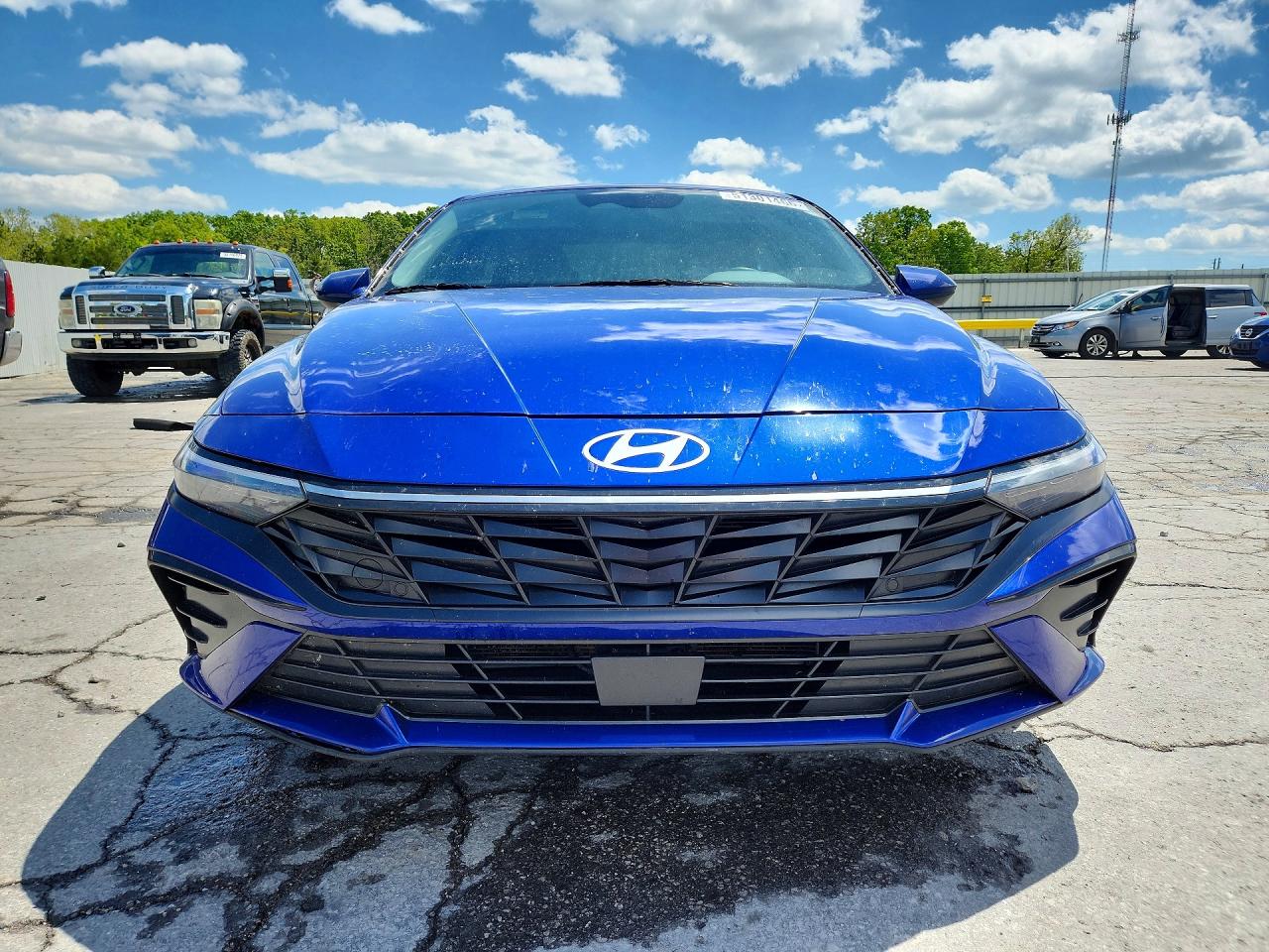 Hyundai ELANTRA Sel