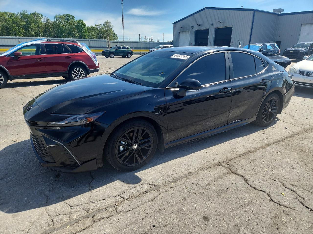 Salvage Toyota Camry Image
