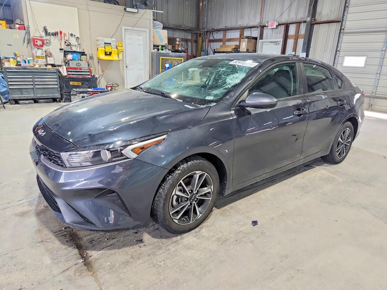 Salvage Kia Forte Image