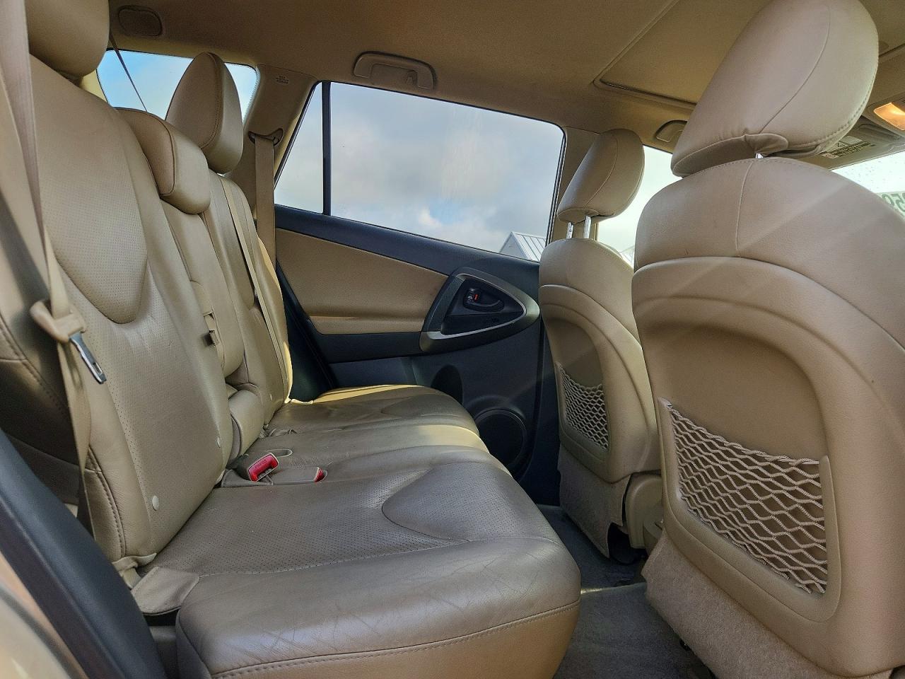 Toyota RAV4 Limited