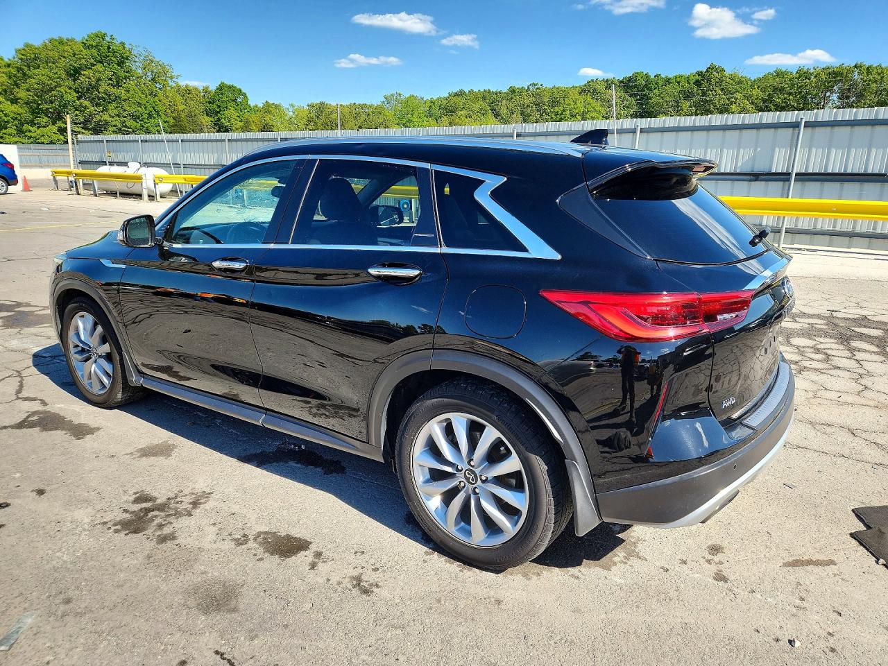 INFINITI Qx Essential