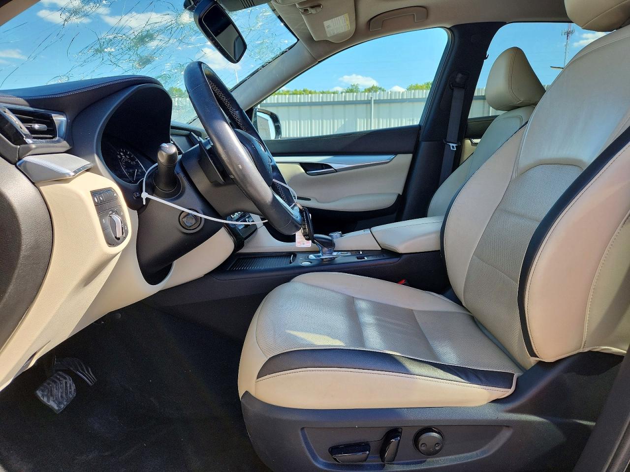 INFINITI Qx Essential
