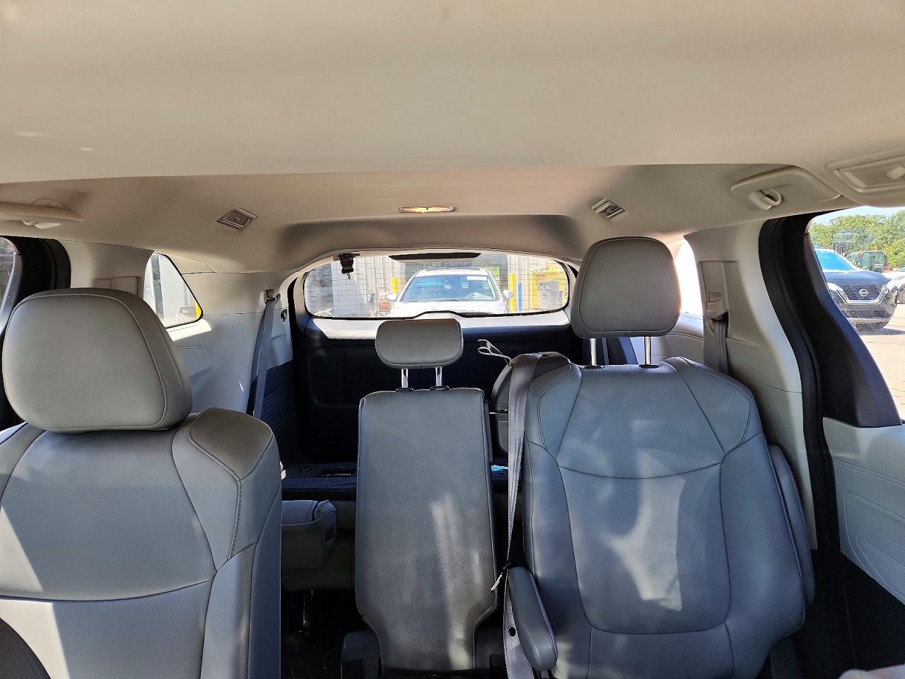 Toyota Sienna Xle