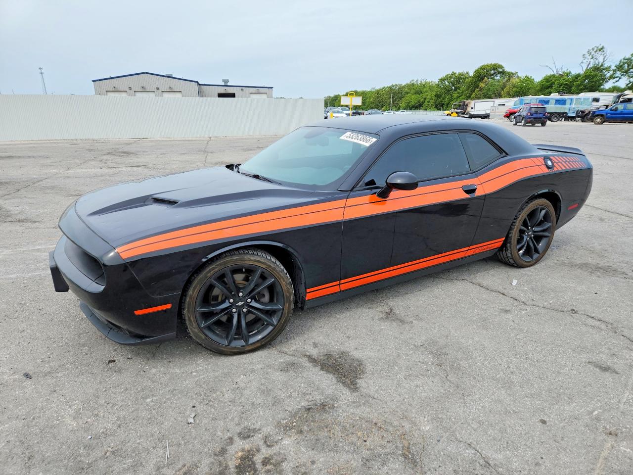 Salvage Dodge Challenger Image