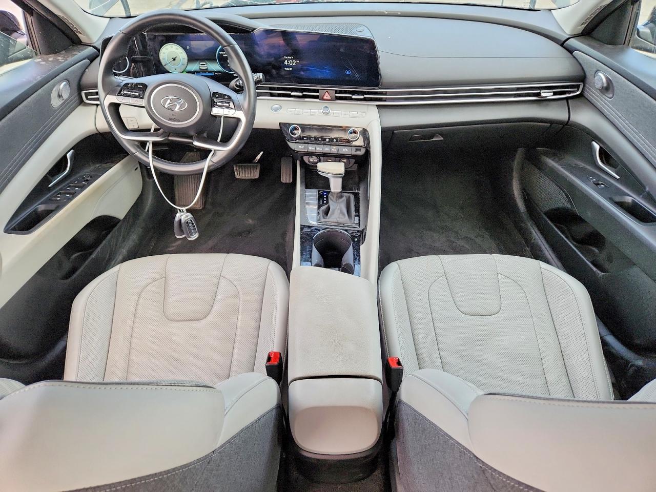 Hyundai ELANTRA Limited