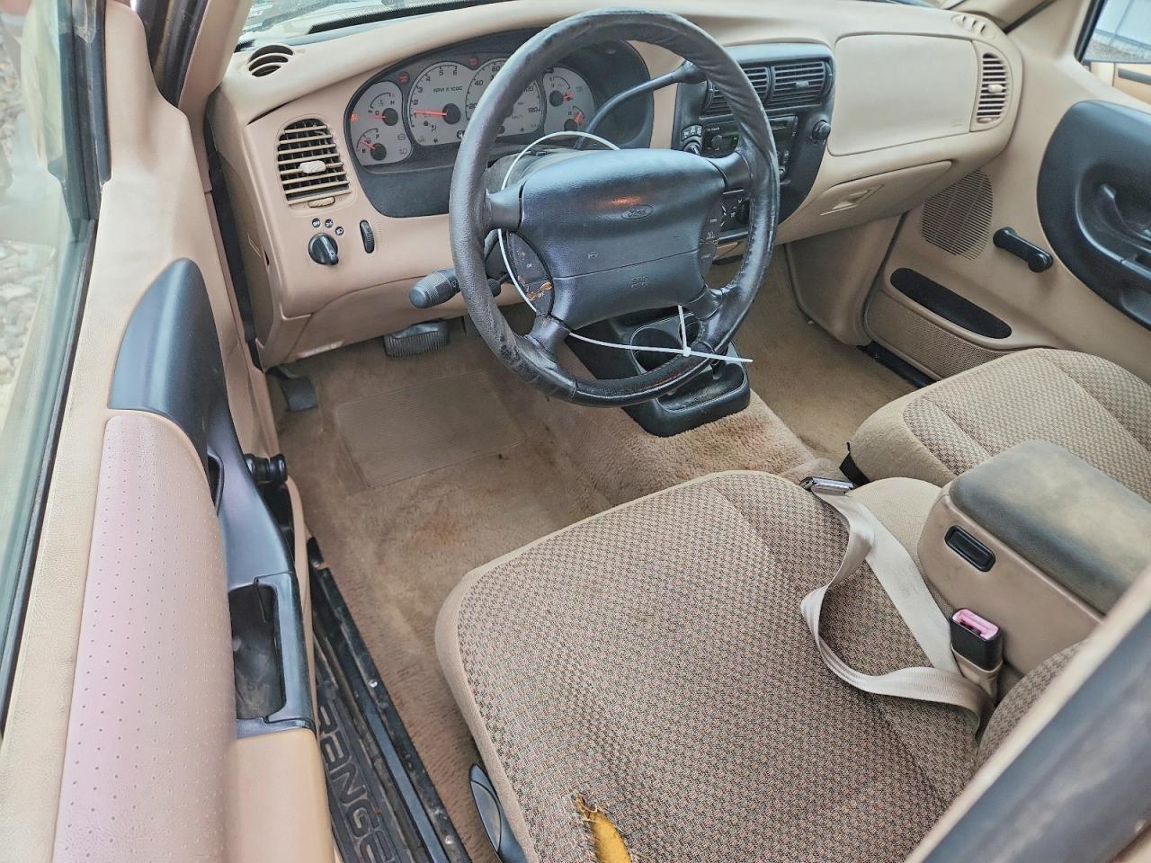 Ford Ranger Super Cab