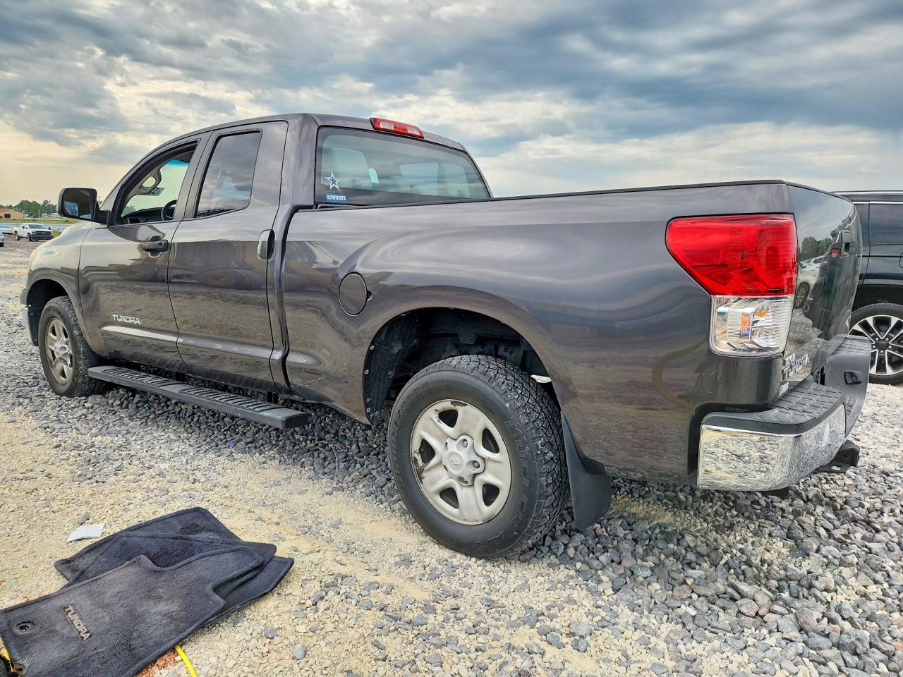 Toyota Tundra Double Cab Sr5