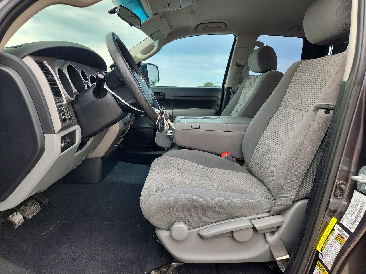 Toyota Tundra Double Cab Sr5