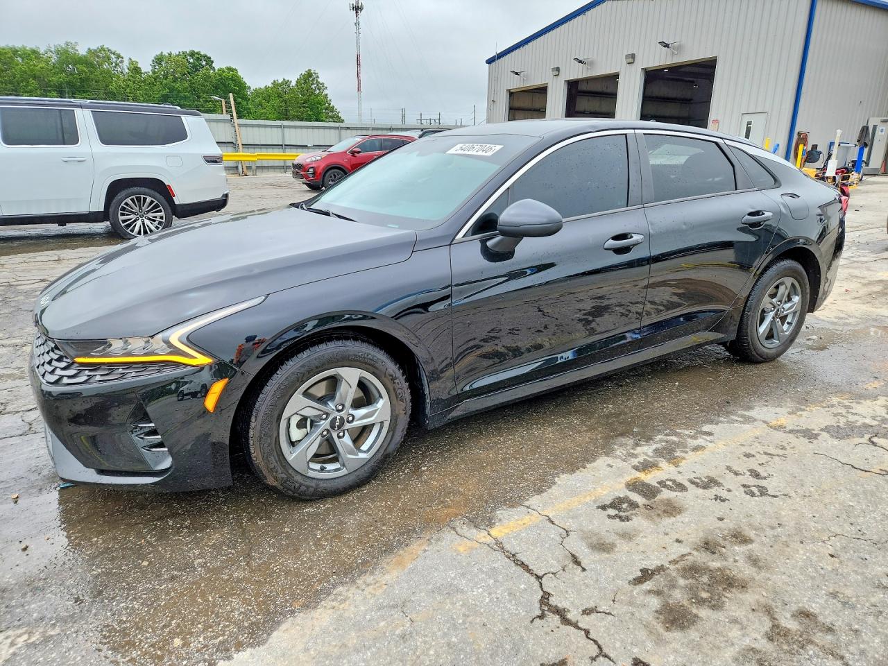 Salvage Kia K5 Image