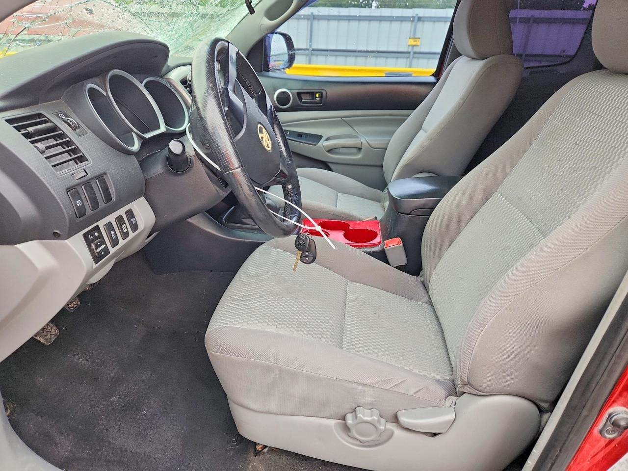 Toyota Tacoma V6