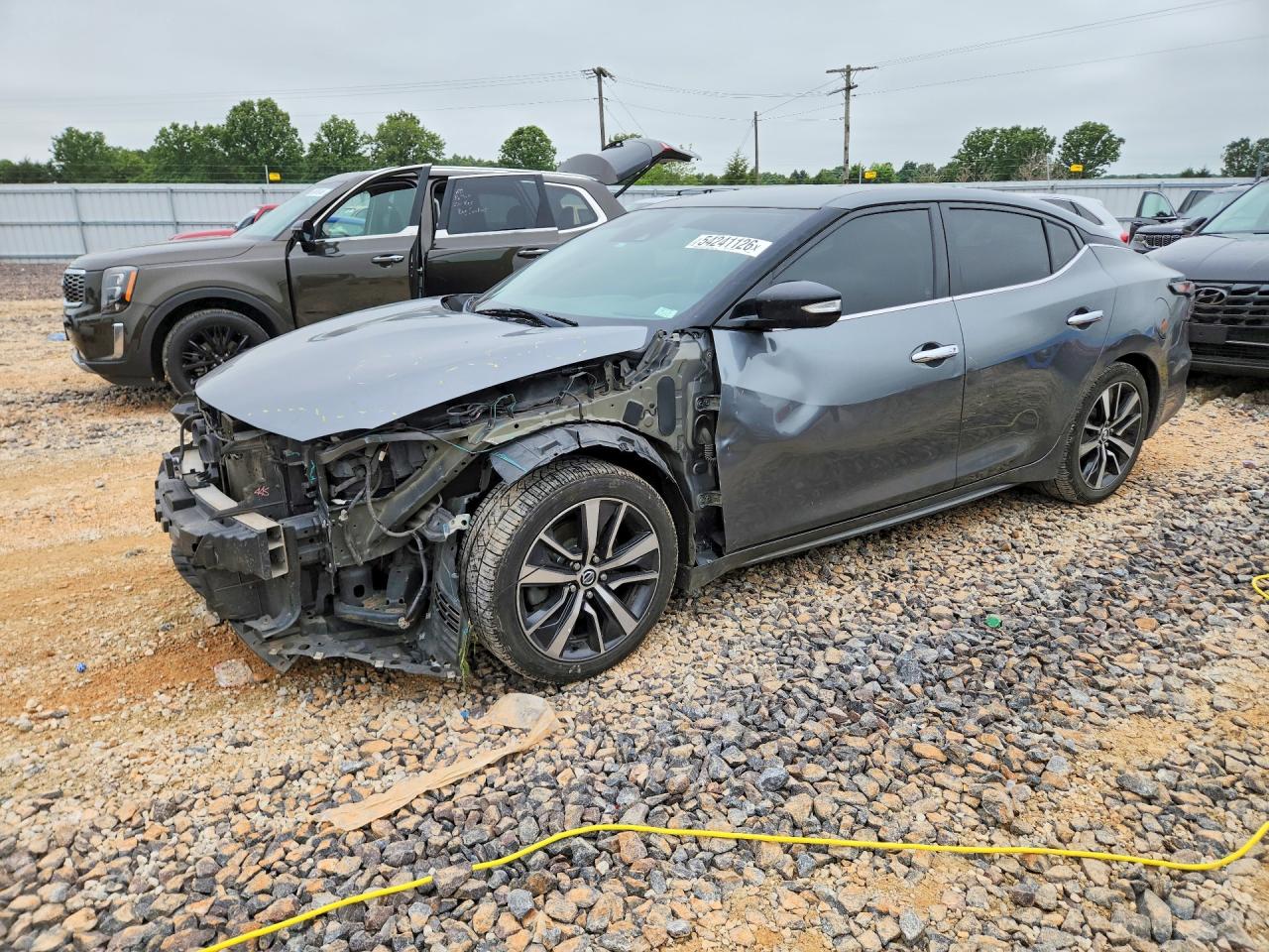 Salvage Nissan Maxima Image