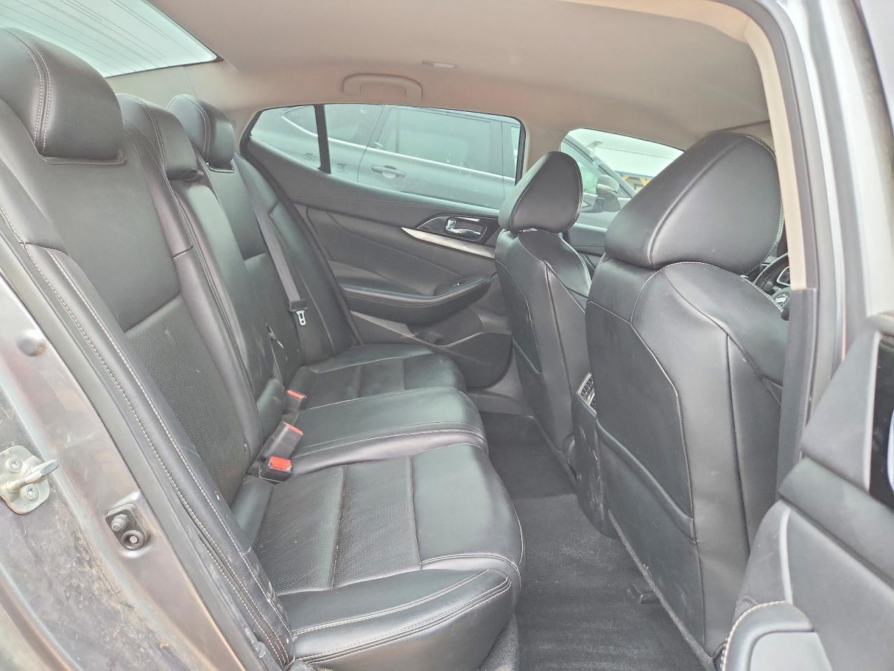 Nissan Maxima Sv