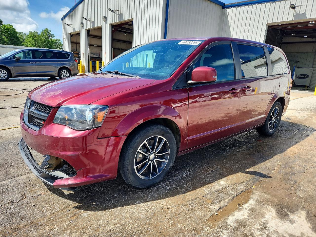 Salvage Dodge Caravan Image