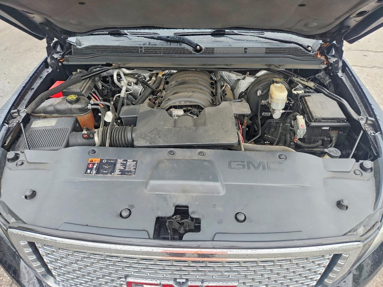 GMC Yukon Denali
