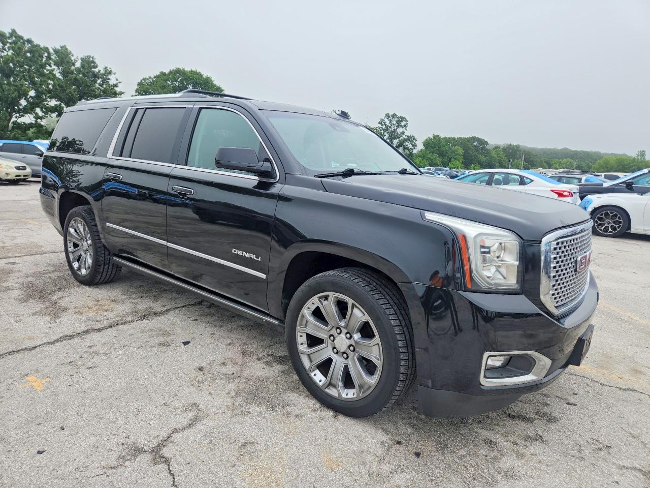 GMC Yukon Denali