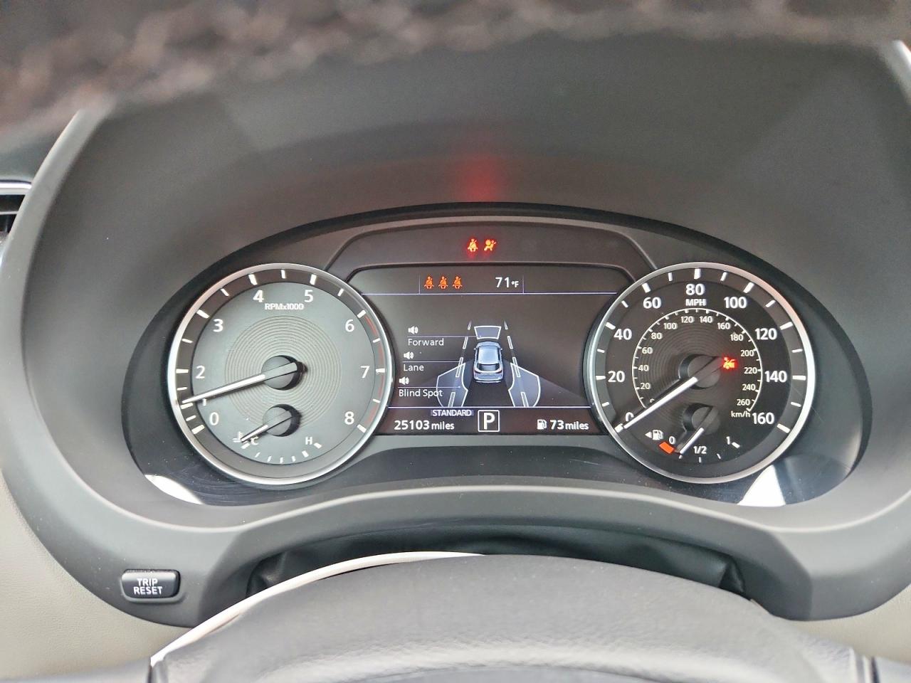 INFINITI Qx Luxe